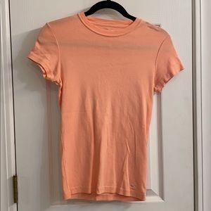 NWOT Vinyard Vine tee